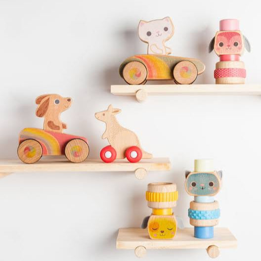Bright wooden car for motor skills and early learning – Little Eedie