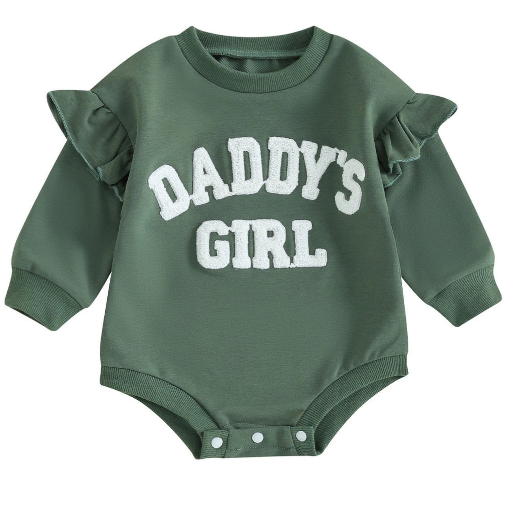 Green ribbed baby romper with Daddy’s Girl print and flutter sleeves – Little Eedie