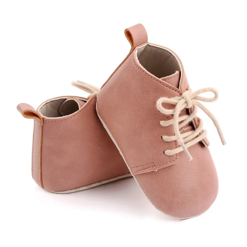 Prewalker pink baby girl boots